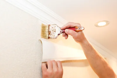 Pose de papier peint à Poussignac — revêtements muraux et toiles de verre